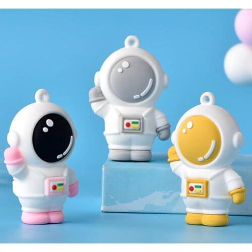 Astronaut Craft Toy Nordic Style Ornamental Multi-color Cute Beckoning Astronaut Figurine Desk Decor Cartoon Figurines ornaments
