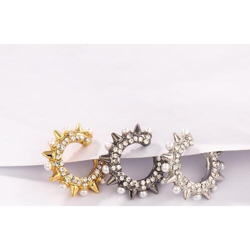 Rock Spike Rivets Ear Clip on Earring for Women Imitation Pearl Cartilage Ear Cuff Earclip Stackable Bijoux Fashion Jewlery