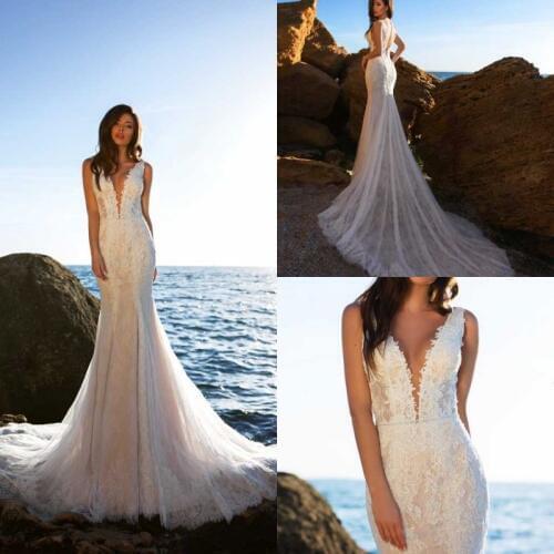 2020 Designed Wedding Dresses Deep V-Neck Sleeveless Lace Appliques Bridal Gowns Button Back Sweep Train Mermaid Wedding Dress