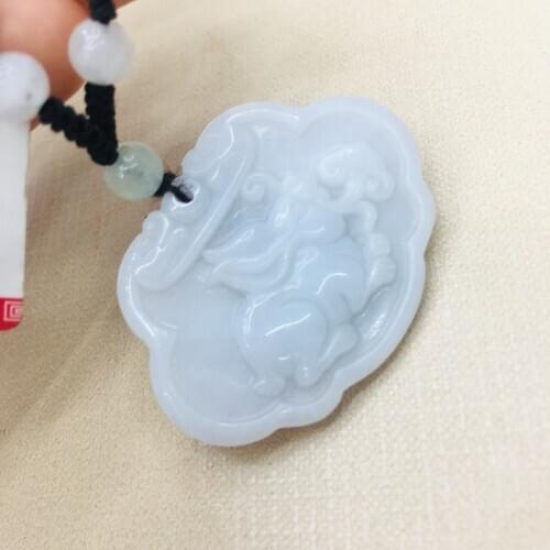 Pure natural Emerald jade hand carved light purple rabbit lock pendant three-color jade bead necklace men and women sweater chai