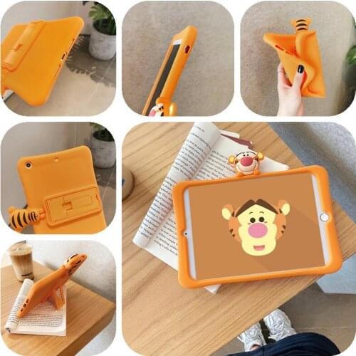 Disney Tiger Piglet Anime Cartoon Anime Couples Tablet PC Cover with Stand Anti-fall Mini1/2/3/4/5 Ipad Ipad Pro Ipad Applicable