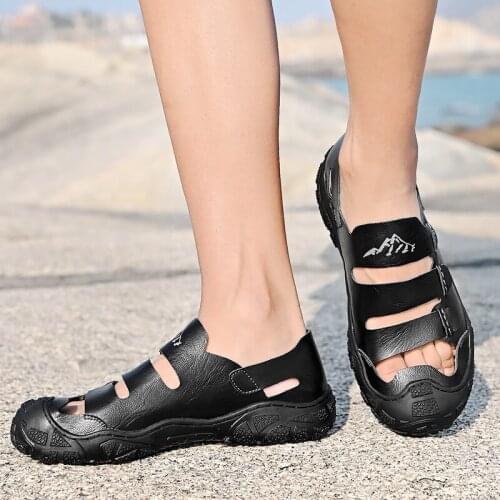 Men Summer Sandals Genuine Leather Flat Hiking Sport Shoes Water Beach Outdoor Work Fashion Breathable Mens sandals38-46