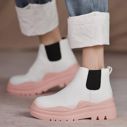 2022 New Woman Thick Bottom Leather Non-Slip Chelsea Ankle Boots Casual Womens Flats Fashion Comfortable Ladies Short Boots