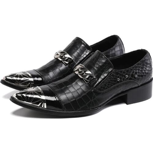 Mens Black Real Leather Shoes Pointed Metal Toe Shoes Dress Mens Crocodile Skin Shoes Rivets Spiked Patchwork Men Italian Shoes