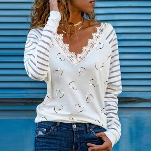 Plus Size Lace T-Shirts Women Heart Print V-neck Spring Womens Shirt Fashion Patchwork Long Sleeve Tunic Tops Блузка Женская