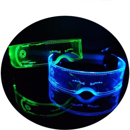 1pc Creative Pull Spring Nutcracker Stainless Steel Walnut Clip Open Walnut Artifact Nut Crackers Open Professional Walnut Tools