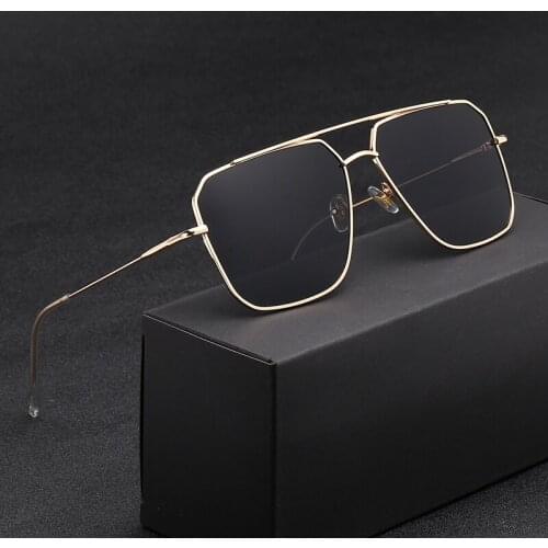 Vintage Over Sized Sunglasses Men Anti-Reflective Mirror Classic Square Metal Glasses Fashion New Women Sun Glasses UV400