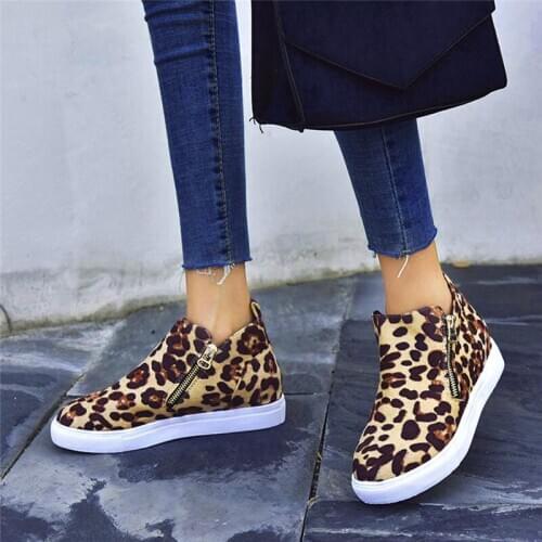 Fashion Women Flat Boots Autumn Winter Zip Platform Ankle Boot Ladies Round Toe Flat Casual Comfort Shoes Female Short Boot