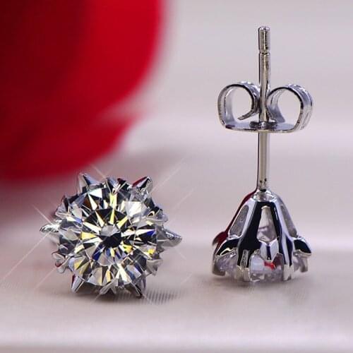 Huitan Luxury Solitaire Crystal CZ Womens Stud Earrings Creative Prong Setting Wedding Party Daily Wear Timeless Style Jewelry