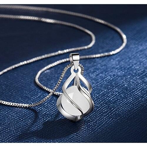 Personality New Opal Pendants Necklaces Fashion Jewelry Top Quality Hollow Out Geometric Necklace for Women