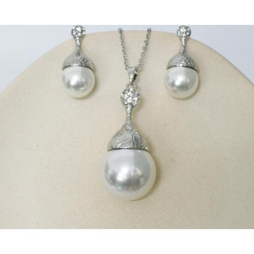 GrayBirds New Fashion Necklace Pendant And Earring Set Big Pearl With Clear Crystal On The Top High Quality S0012