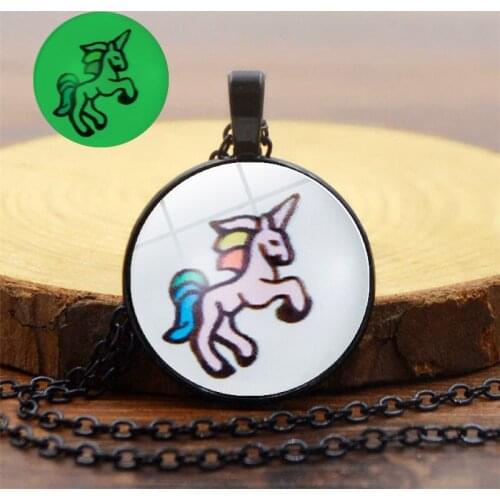 Simple Glow In The Dark Necklace Popular Colorful Cartoon Horse Glowing Glass Alloy Pendant Necklace Women Girl Fashion Jewelry