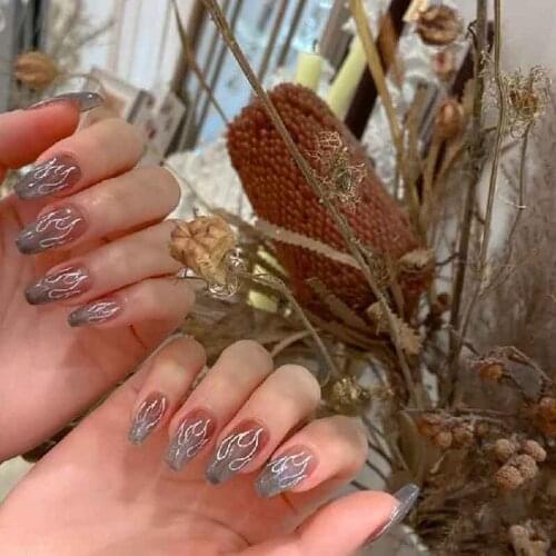 24Pcs/Set New Product Beautiful Flame False Nails Kids press on Chic Fire Style Short False Nails Punk Manicure Decoration