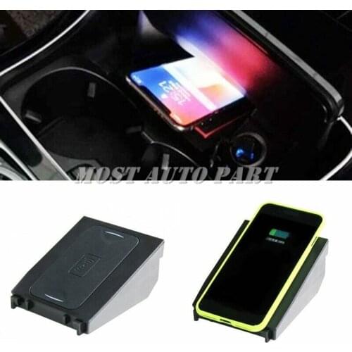 10W Car Wireless Charger Phone Fast Charging Pad For Benz C-Class W205 AMG C43 C63 GLC X253 The Phone With QI Wireless Charging
