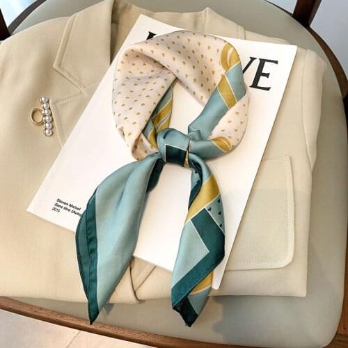 2021 Autumn Female Sunscreen Shawls Luxury Small Square Towel Fashion 70X70CM Dustproof Kerchief New Stripe Print Silk Scarves