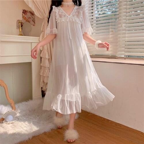 Long White Sleepdress Women Vintage Lace Nightdress Ladies Elegant Nightgowns Sexy Hot Erotic Gown Nighty Homewear Lolita