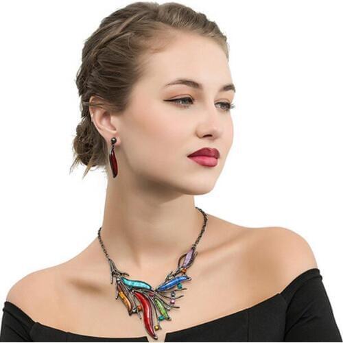 Europe United States Crystal Necklace girl clavicle exaggerated luxury Korean version of fashion ornaments Retro Europe type5