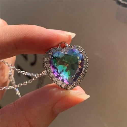 Dainty Love Heart Pendant Necklace Luxury Female Rainbow Zircon Chain Necklace Vintage Silver Color Wedding Necklaces For Women