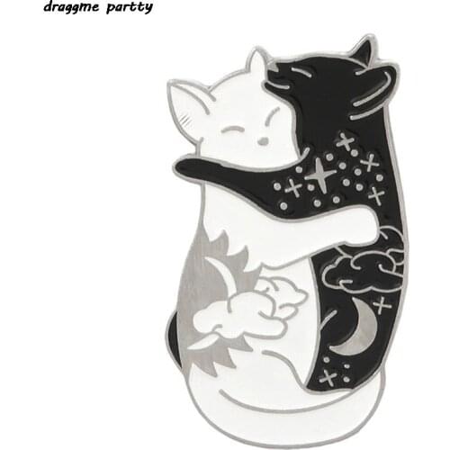 Cat And Skull Pins Yin Yang Brooches Witch Black Cat White Skull Head Hug Dark Witchy Accessories Enamel Pins
