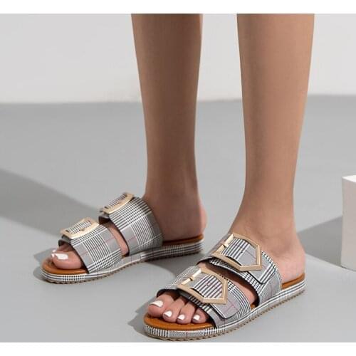 Womens slippers fashion woven ladiesflat slippers outdoor leisure slippers PU leather womens beach shoes women summer slippers