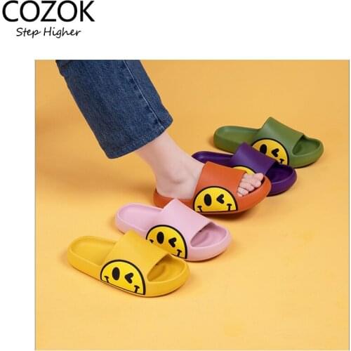 2021 Summer Woman Slippers Cute Smile Cartoon Slides EVA Light Shoes Couple Slippers Lovers Home Slippers Bathing Slide Big Size