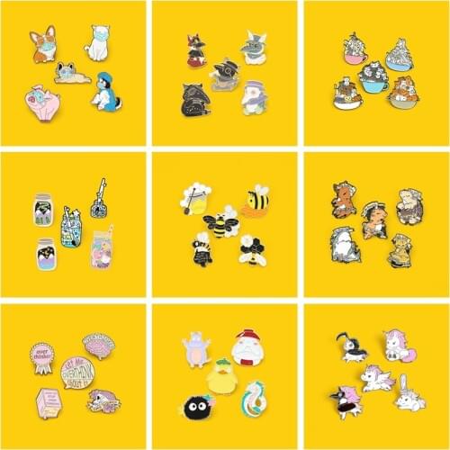 9pcs Animal Mask Enamel Pin hedgehog Whale Honey skull horse Brooches Bag Lapel Pin Childhood Movie Feminist Badge Jewelry Gifts