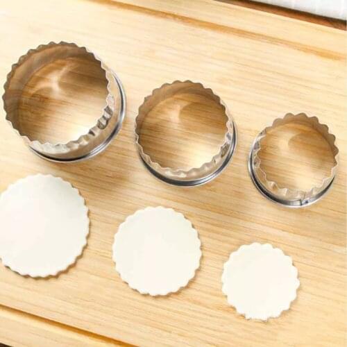 Home Kitchen Thick Stainless Mould Round Smooth Curve Dumplings Mold Cutter Wonton Skin Cut Cake Baking Cookie Wrappers Tool