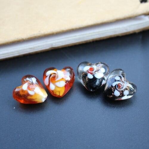 10pcs 15mm Heart Shape Beads With Outer White Flowers Black Brown Color Lampwork glass beads for jewelry Bracelet Necklacemaking