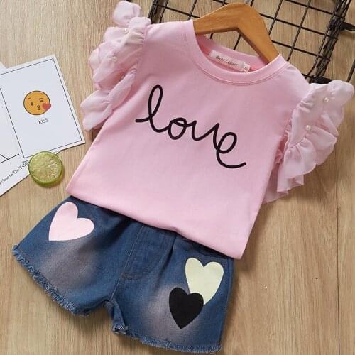 Girls Outfits 2021 Summer Hot Girl Pearl Flying Sleeve LOVE Short-sleeved T-shirt + Denim Shorts Suit Two-piece Love