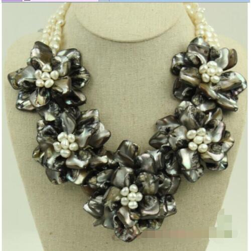 Beautiful Popular black MOP shell FW pearl flower necklace earrings set