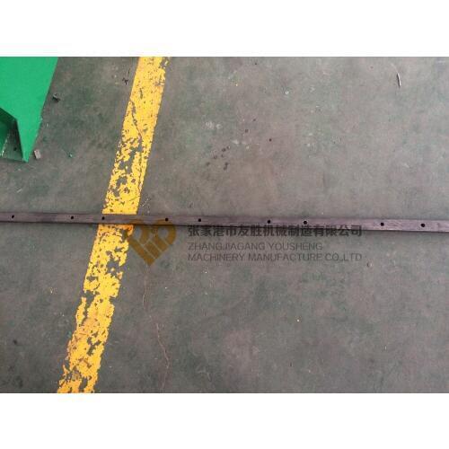 Hole punching machine for square tube