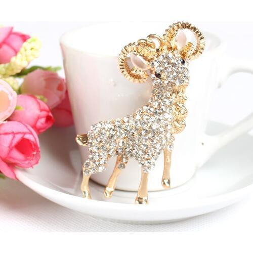 White Goat Sheep Cute Crystal Charm Purse Handbag Car Key Keyring Keychain Party Wedding Birthday Gift