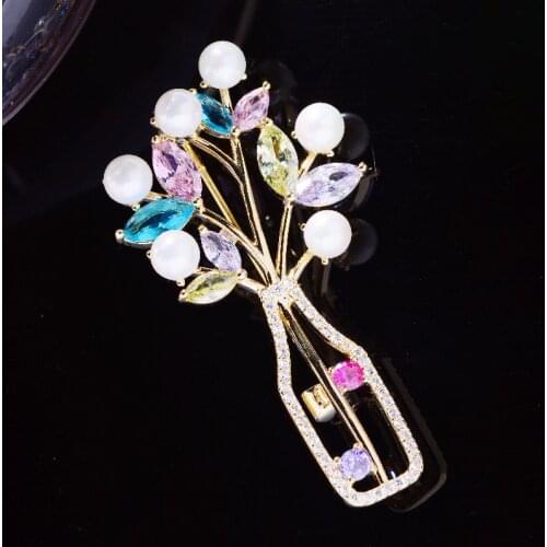 2021 Elegant Ladies Style Pearl Vase Brooch Temperament Simple Zirconia Brooches and Pin for Women Fashion Brooch Accessories