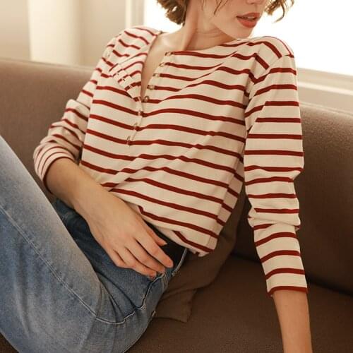 Red Striped T-Shirt Woman Spring Autumn Round Neck Long Sleeve Buttons Cotton Tshirt Female Vintage Chic Tunic Tops Versatile