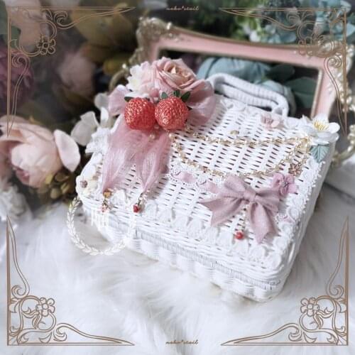 Strawberry Bow Lolita Rattan Box Woven Basket Tea Party Gorgeous Handbag Storage Box Girl Cosplay Rattan Suitcase Accessories