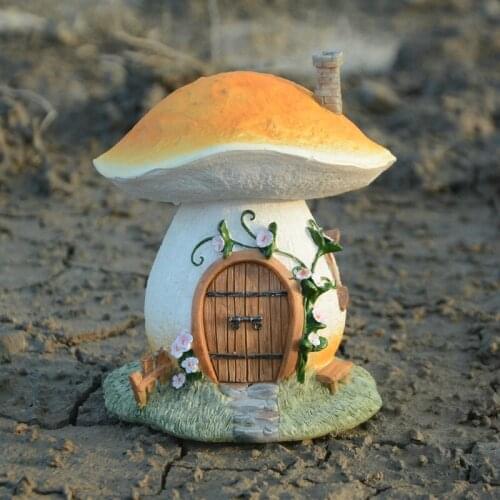 Creative Mini House Micro Landscape Architecture Model Resin Crafts Sculpture Decoration Home Adornment Desktop Potted Ornaments