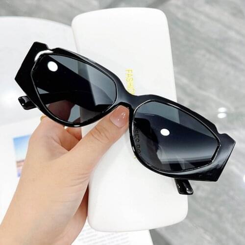 Summer Sunglasses Sexy Fashion Cat Eye Luxury Brand Female Fashion Clear Sun Glasses Retro Small Shades Oculos UV400