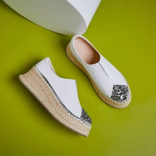 Thick Bottomed Flat Paltform Shoes Women Diamond Straw Hemp Loafers Shoes 2021 Autumn Versatile Leather White Flats Shoes