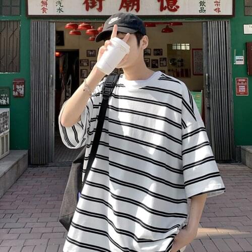 Fashion Everyday All-Match Striped T-Shirt Harajuku Trend Vintage Style Cool Short-Sleeved Clothes Hip-Hop Funny Street Male Top