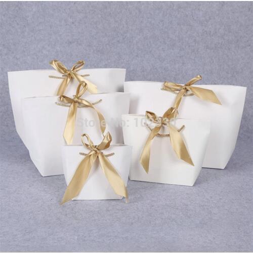 100PCS/LOT Customized LOGO Ship-type Paper Bag/Paper Gift Bag With Gold Ribbon Bowknot White Black Gift Packing