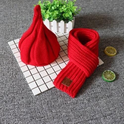 Baby hat and scarf A two-piece set of cute warm hats and scarves for boys and girls in autumn and winter Wool childrens hat