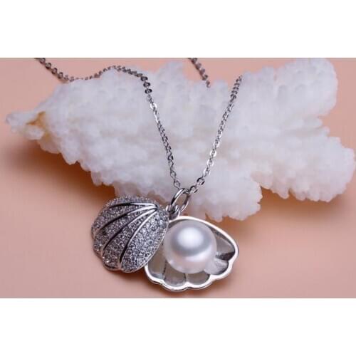 Freshwater Pearl scallops Pendant Charm Necklace