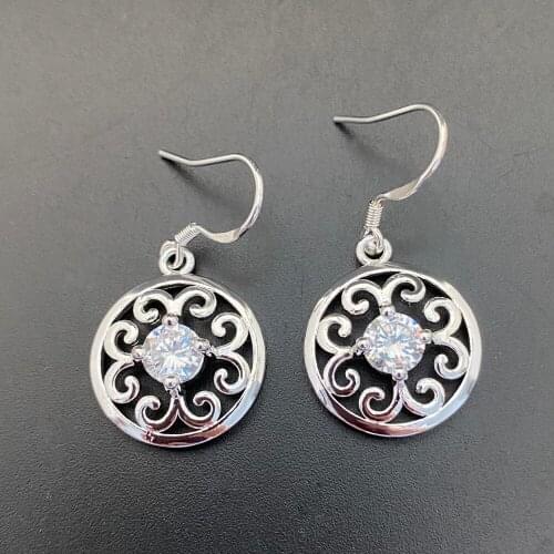 Korean style emo scene Silver Color Jewelry Crystal Stone Fashion Hollow Drop Earrings for Women High Quality Gift for Lady