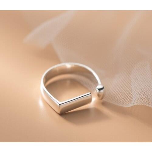 2021 New Arrival Punk Style Glossy Letter D Geometric Ring For Fashion Girl Party Traveler Jewelry Tibetan Silver Free Shipping