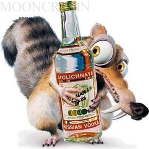 5D Diy Diamond Painting Cross Stitch Squirrel Who Likes To Drink Diamond Embroidery Full Round Mosaic Decoration Resin Stickers