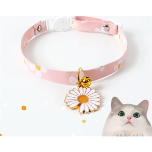 Cute Daisy Flower Pet Cat Collars Adjustable Safety Breakaway Puppy Chihuahua Collar Kitten Rabbit Necklace Cat Accessories