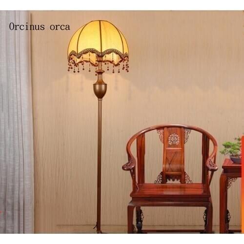 New Chinese floor lamp classical retro vertical lamp living room floor lamp European antique sheepskin floor lamp