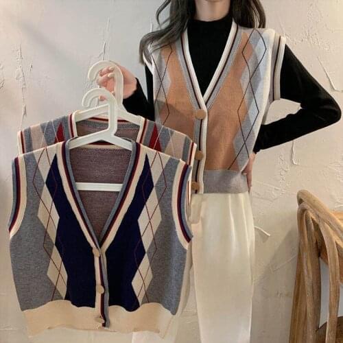 Argyle V Neck Vest Cardigan Women Loose Sleeveless Knitted Sweater Fashion Casual Button Jumper Autumn Winter 2021 Vintage Top