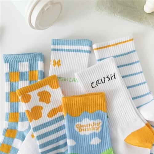 Japanese Retro Black White Cow In The Tube All-match Sports Socks Ice Cream Grid Stripes Casual Trendy Womens Socks
