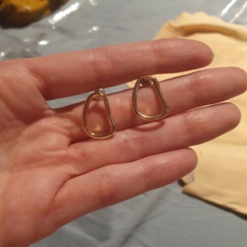 Simple Gold Color Plating Sculpture Small Irregular Stud Earrings For Women Casual Cute Modern Chic Elegant Jewelry Accessory